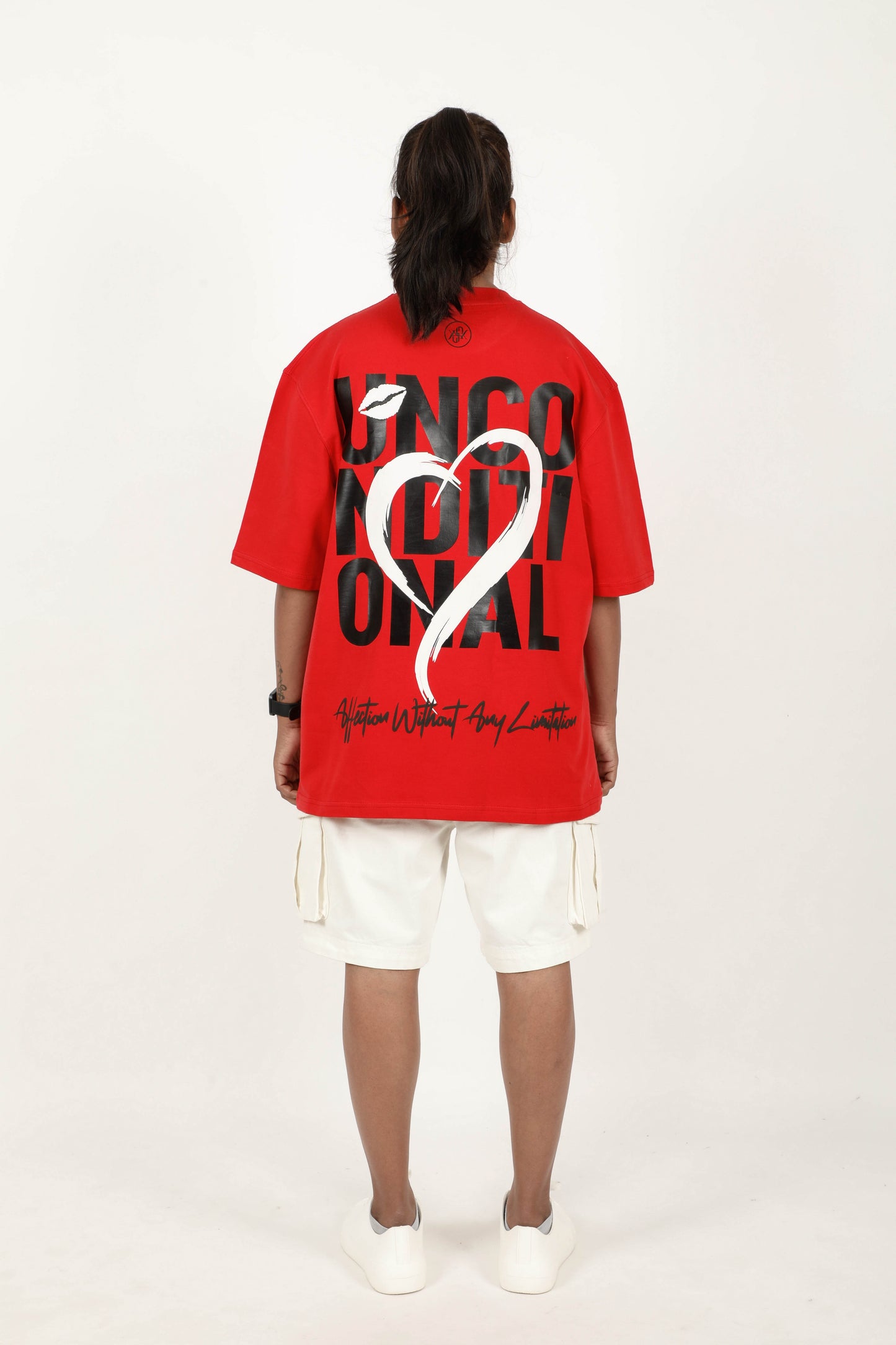 UNCONDITIONAL LOVE UNISEX OVERSIZED T-SHIRT