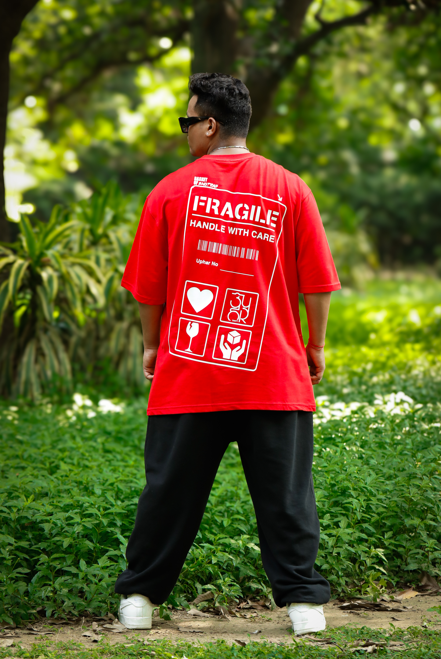 FRAGILE RED OVERSIZED UNISEX TSHIRT