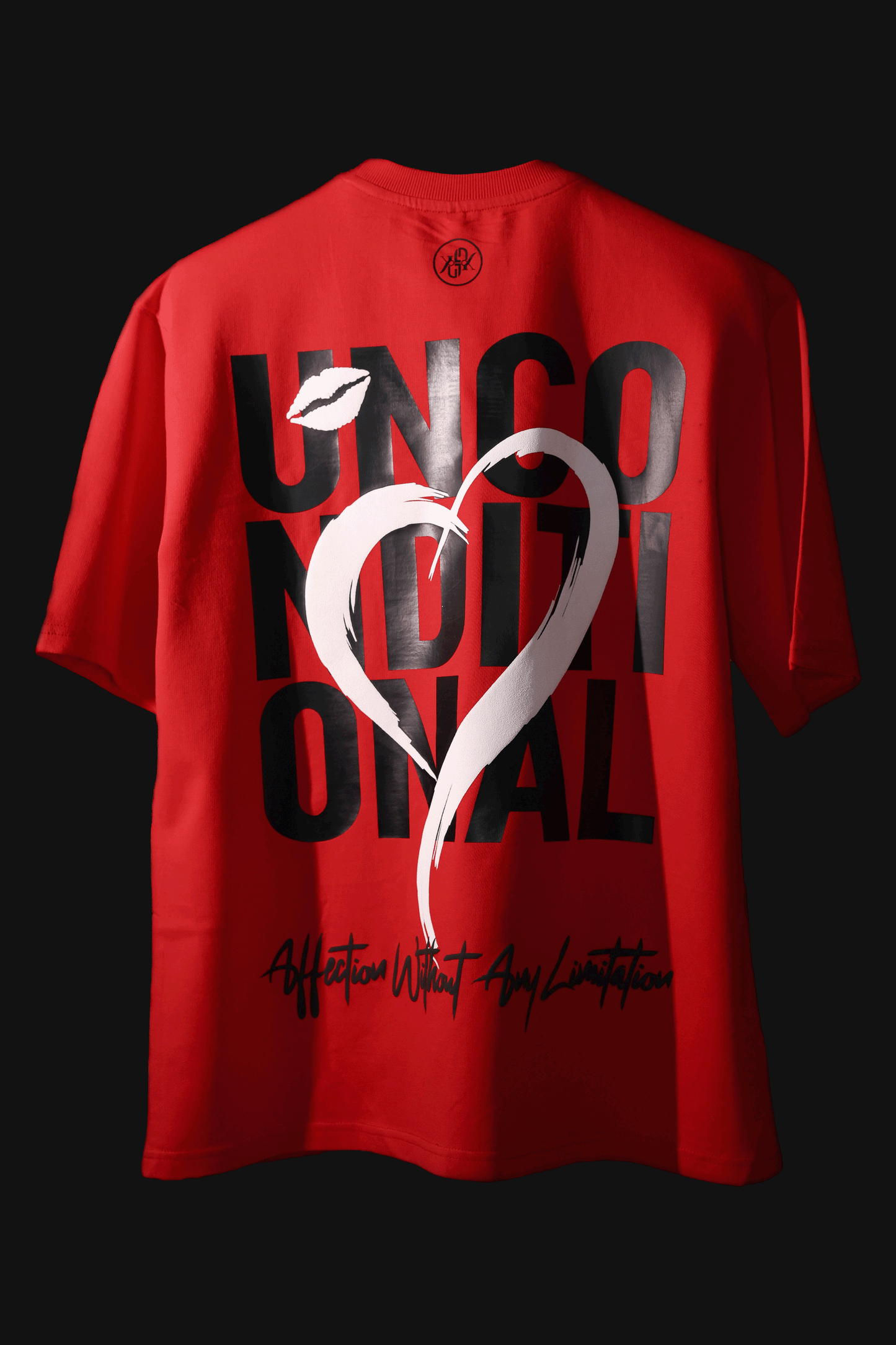 UNCONDITIONAL LOVE UNISEX OVERSIZED T-SHIRT